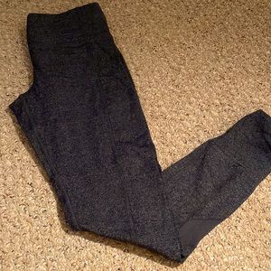 Mondetta Grey Leggings. Great Condition. Worn 1x. Size M.